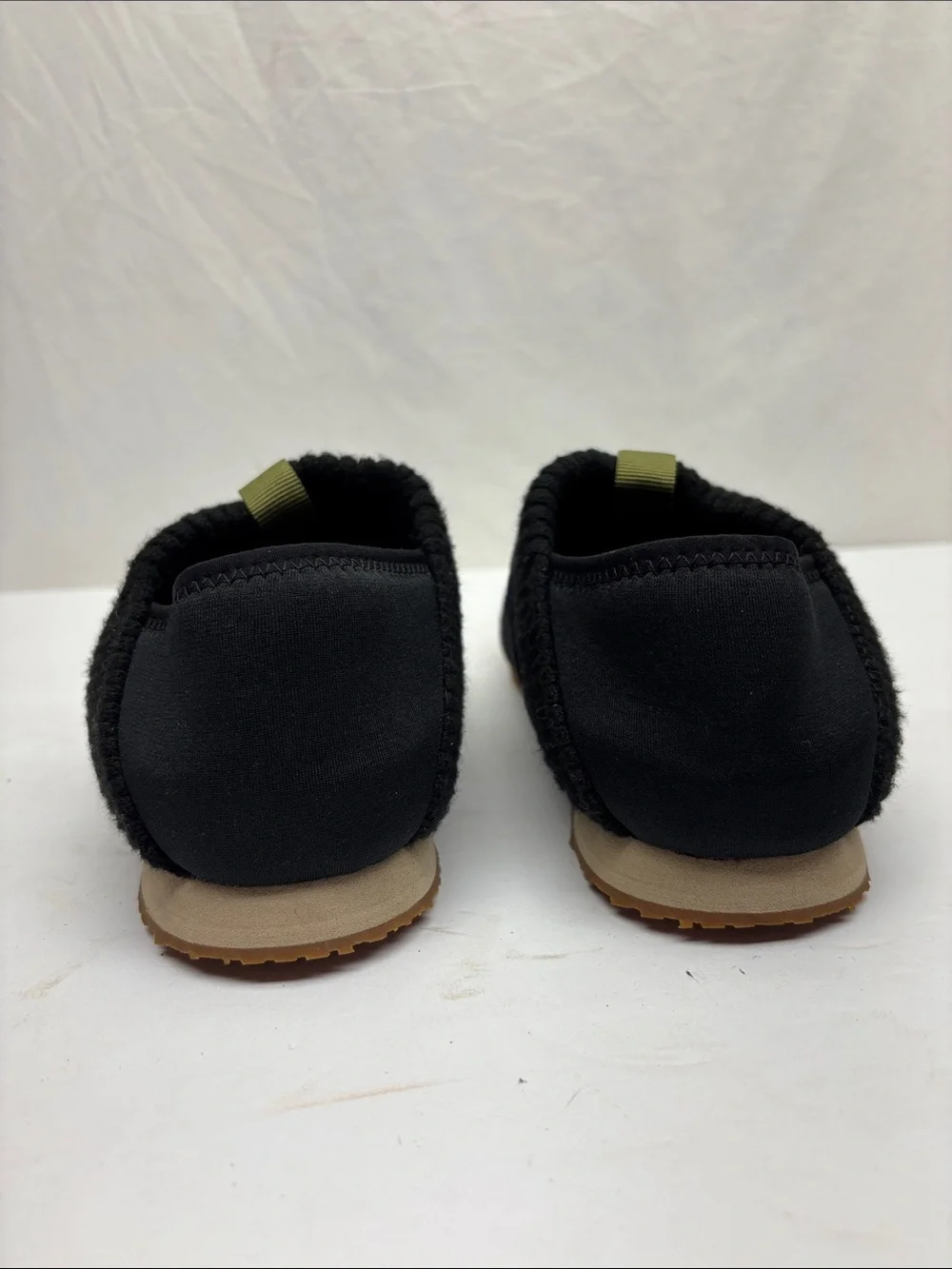 Teva Kids Quilted Slip-On Sneakers, SZ 4 for big kids, box 71